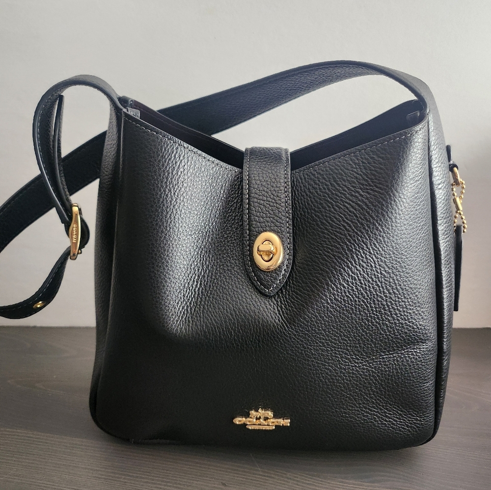 Coach Black Leather Shoulder Bag